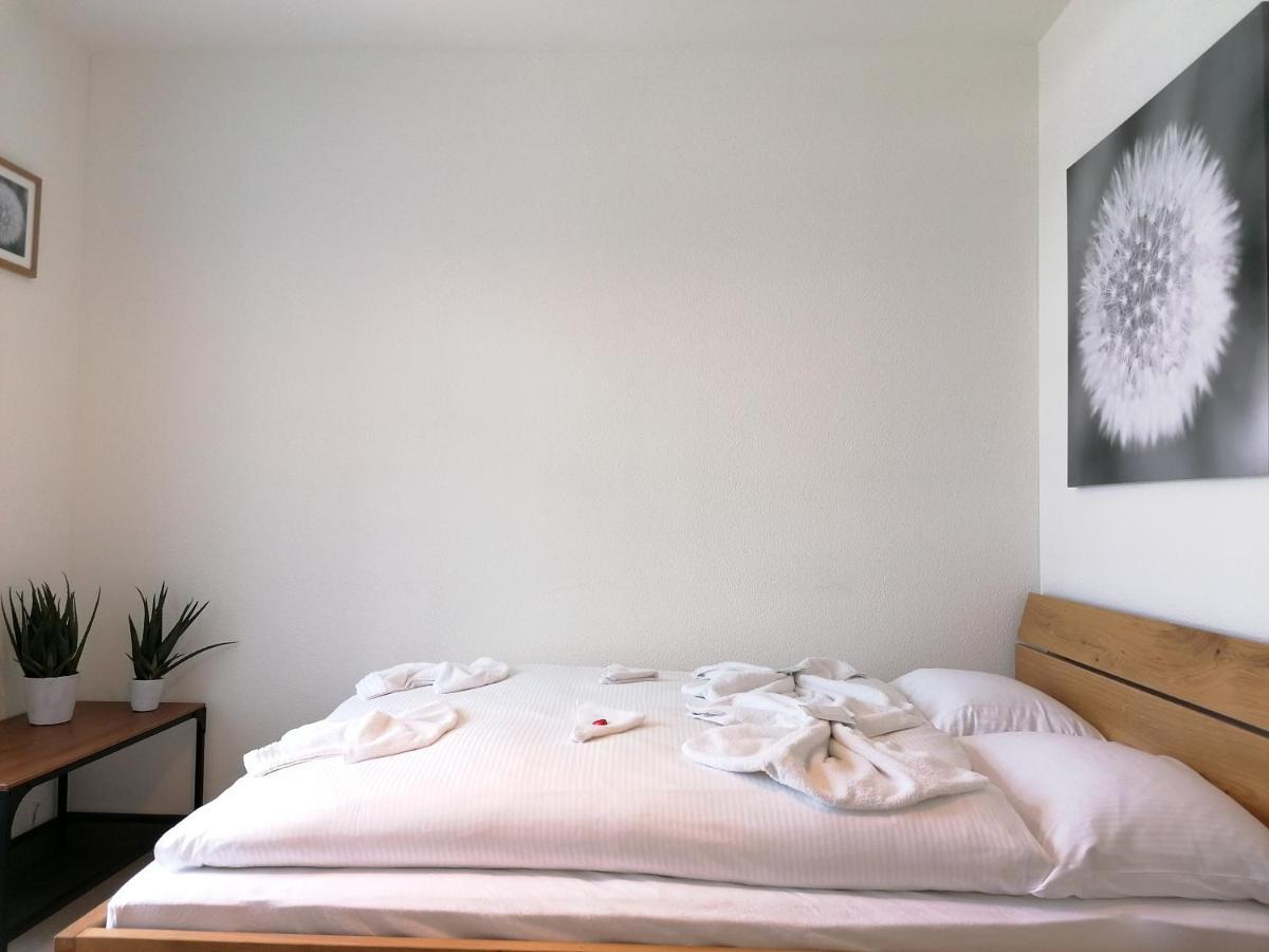 Easy-Living Lucerne City Apartments 1 ภายนอก รูปภาพ